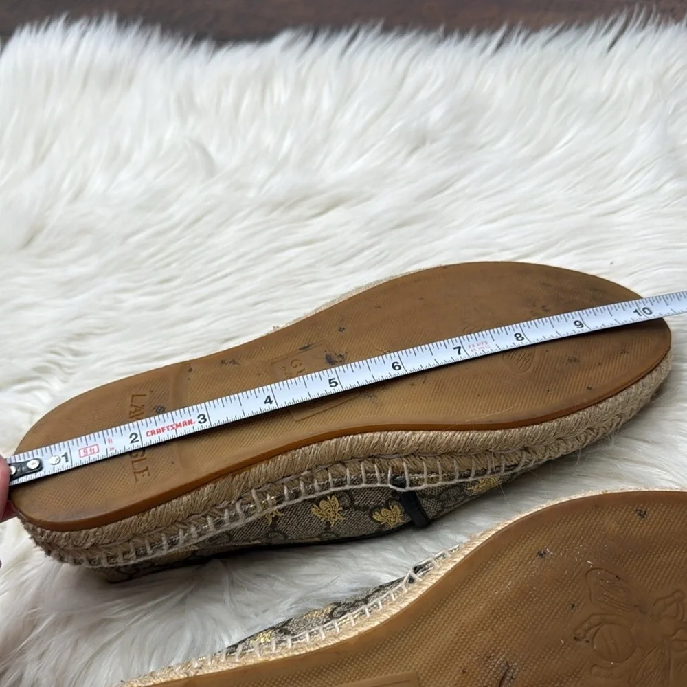 GUCCI GG Supreme Bee Espadrilles - Picture 13 of 15
